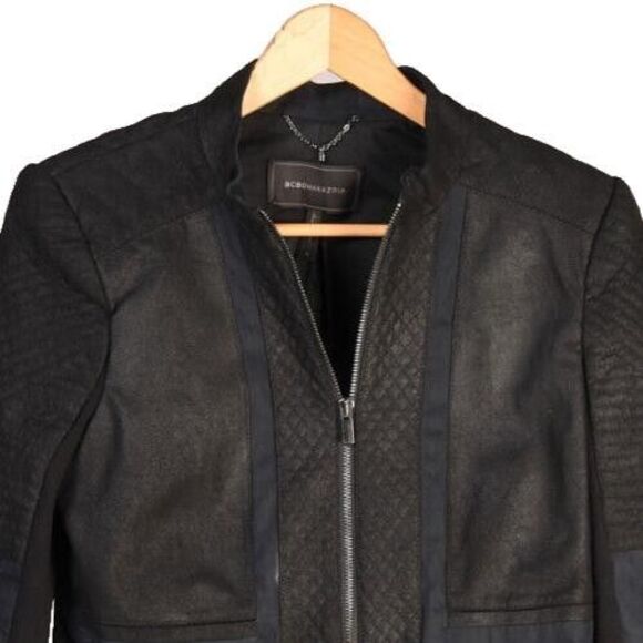 Bcbgmaxazria Cropped Black Zip Up Quilted Coat Jacket Size M - Picture 4 of 5